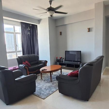 Homestay Jalan Tun Razak Walking Distance Ijn, Hkl, Mrt Station, Kpj, Perkeso, Bernama, Tabung Darah, Istana Budaya Kuala Lumpur Buitenkant foto