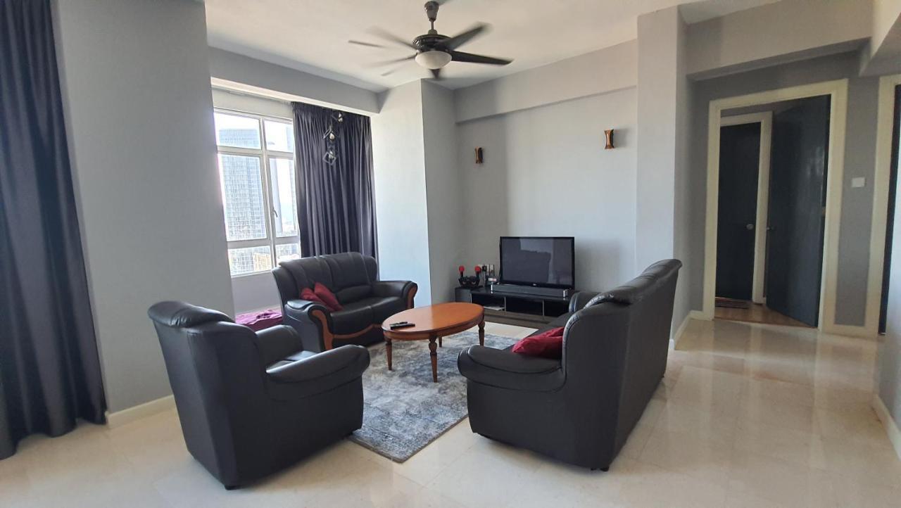 Homestay Jalan Tun Razak Walking Distance Ijn, Hkl, Mrt Station, Kpj, Perkeso, Bernama, Tabung Darah, Istana Budaya Kuala Lumpur Buitenkant foto